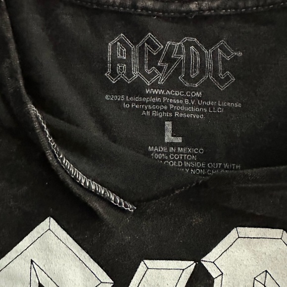 AC/DC Top - Picture 2 of 3